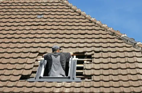 Pose de velux - Roaillan